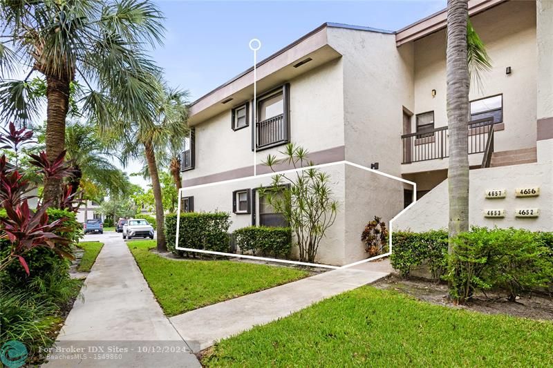 Image 10 of 30 For 4653 Carambola Cir  2734