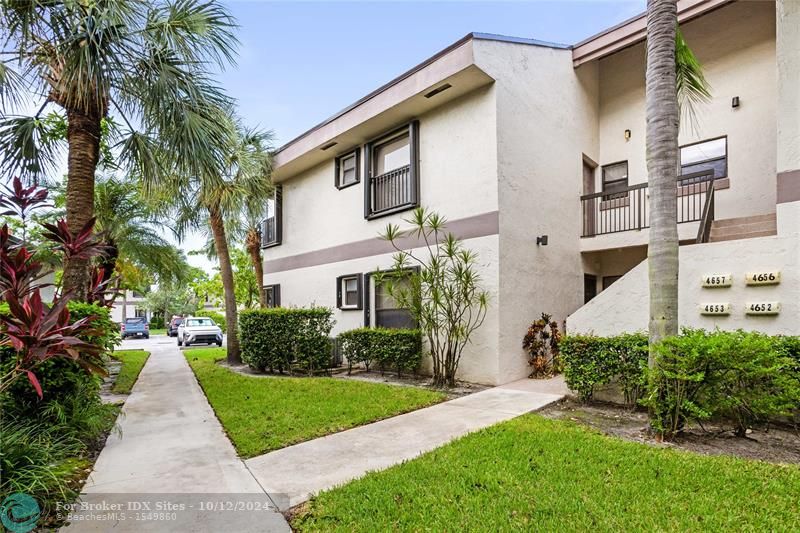 Image 11 of 30 For 4653 Carambola Cir  2734