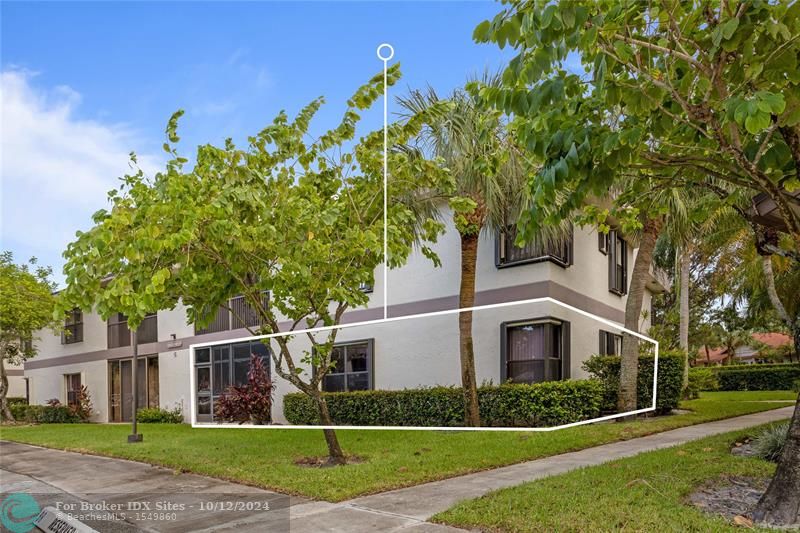 Image 4 of 30 For 4653 Carambola Cir  2734