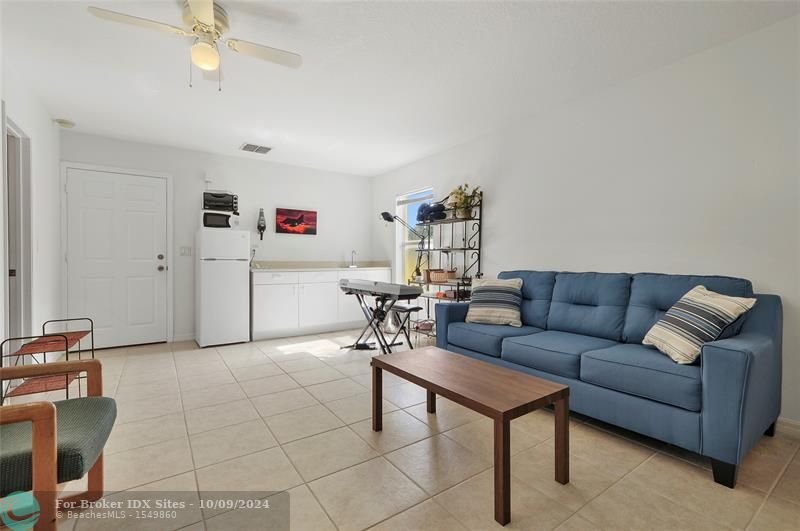 Image 13 of 16 For 2210 34th Street, Unit 5