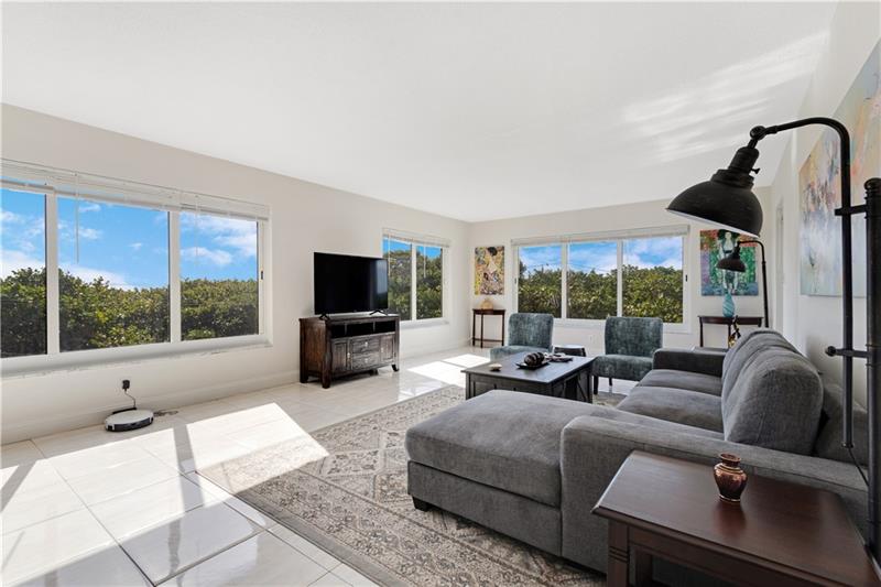 Image 12 of 67 For 1151 Fort Lauderdale Beach Blvd  3c