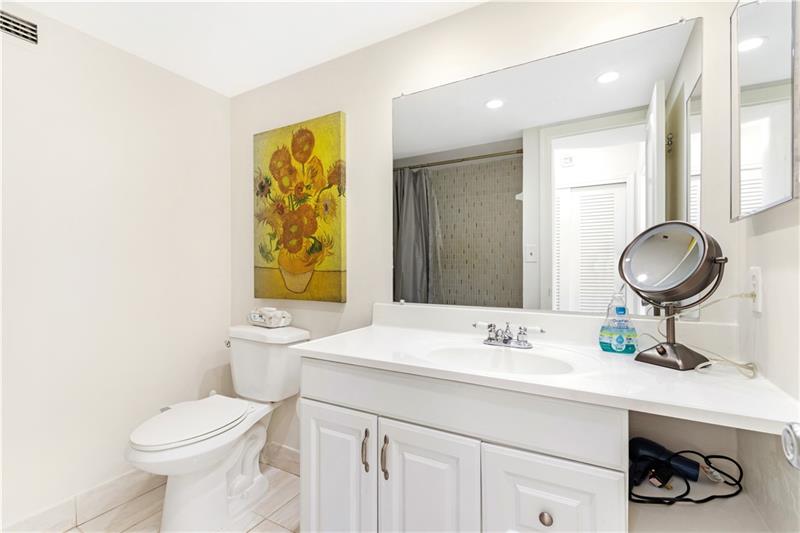 Image 33 of 67 For 1151 Fort Lauderdale Beach Blvd  3c