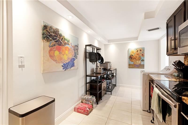 Image 34 of 67 For 1151 Fort Lauderdale Beach Blvd  3c