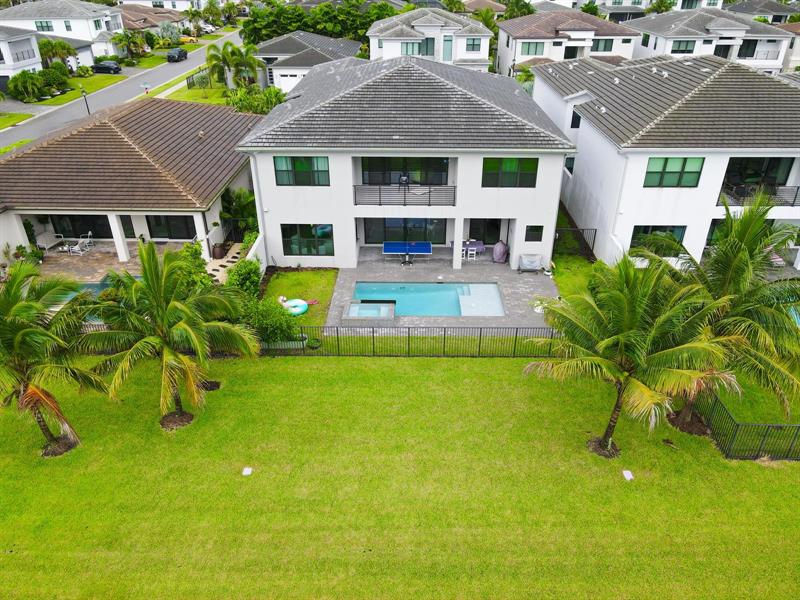 Image 40 of 43 For 8567 Dream Falls St