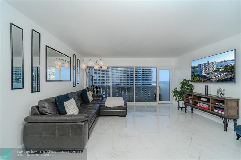 Image 4 of 16 For 2100 Ocean Dr  11b