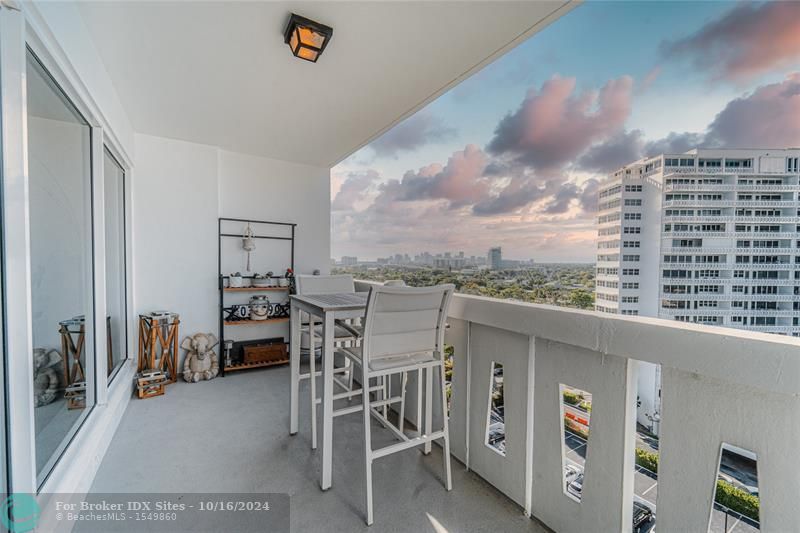 Image 6 of 16 For 2100 Ocean Dr  11b