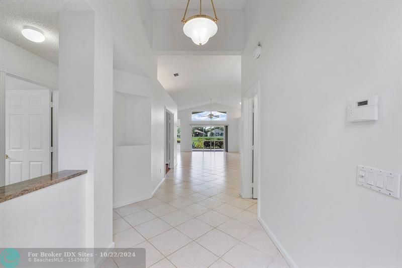 Image 10 of 74 For 11721 Castellon Ct