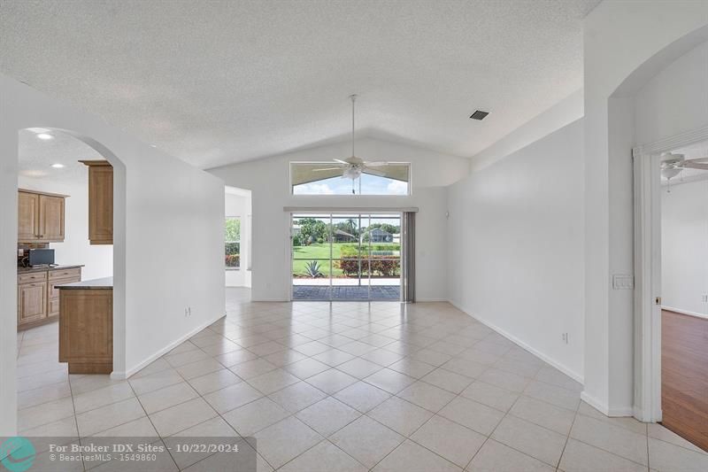 Image 9 of 74 For 11721 Castellon Ct