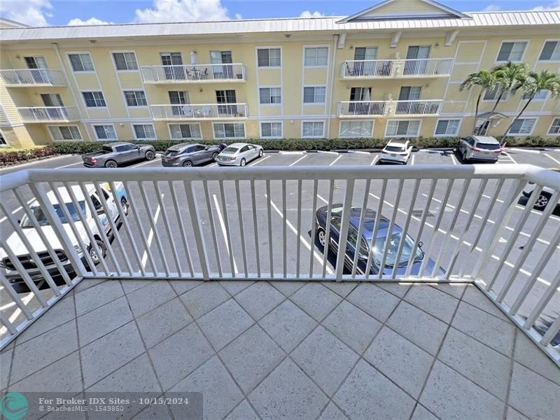 Image 12 of 25 For 1515 Broward Blvd  228