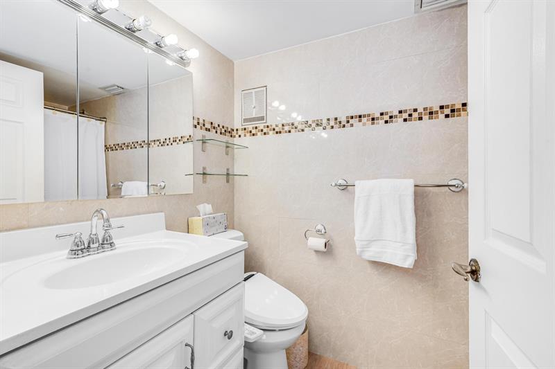 Image 10 of 41 For 2524 Nw 104th Ave  307