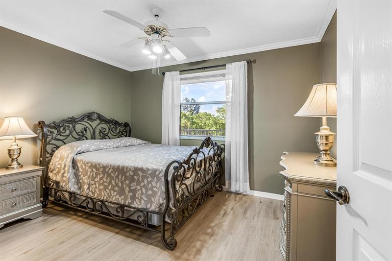 Image 19 of 41 For 2524 Nw 104th Ave  307