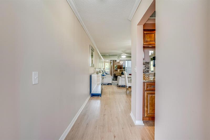 Image 6 of 41 For 2524 Nw 104th Ave  307