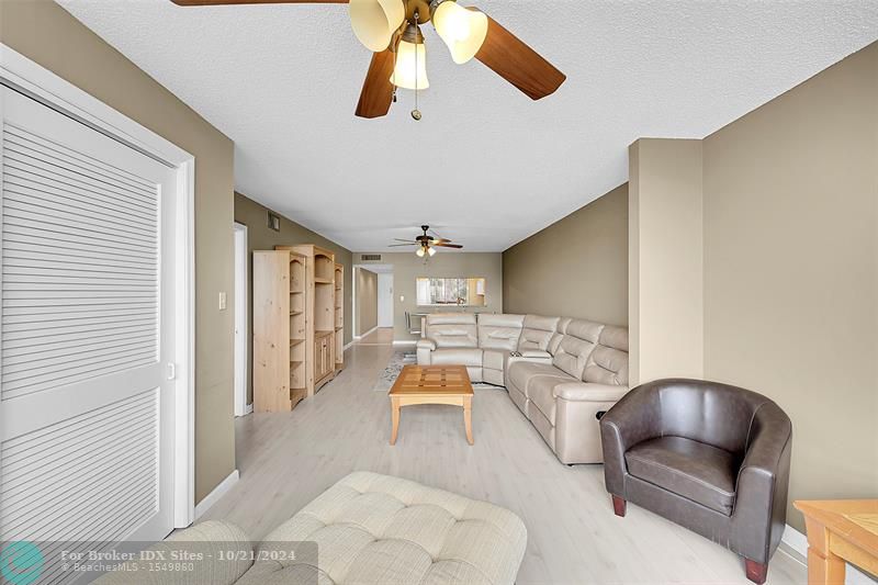 Image 17 of 39 For 10556 Clairmont Cir  309