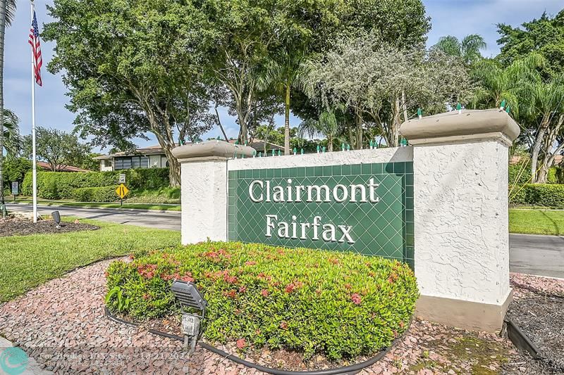 Image 32 of 39 For 10556 Clairmont Cir  309