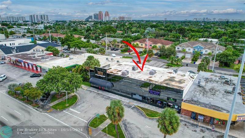 Image 4 of 13 For 2666 Oakland Park Blvd