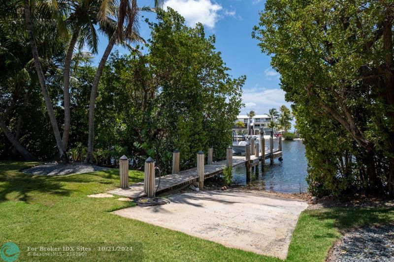 Image 14 of 94 For 170 Sapodilla Dr