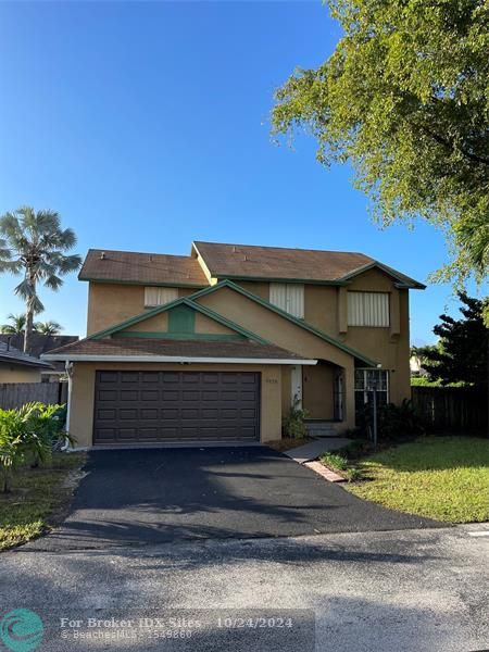 Details for 7876 189th St, Hialeah, FL 33015