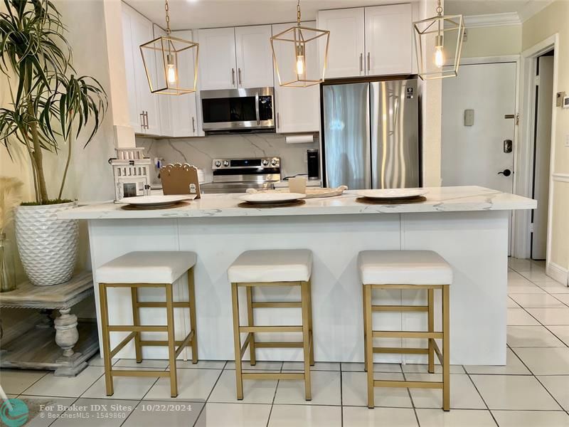 Details for 1560 Mckinley St  113w, Hollywood, FL 33020