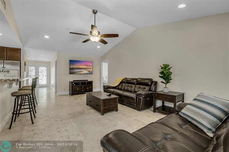 Image 2 of 18 For 13666 Exotica Ln