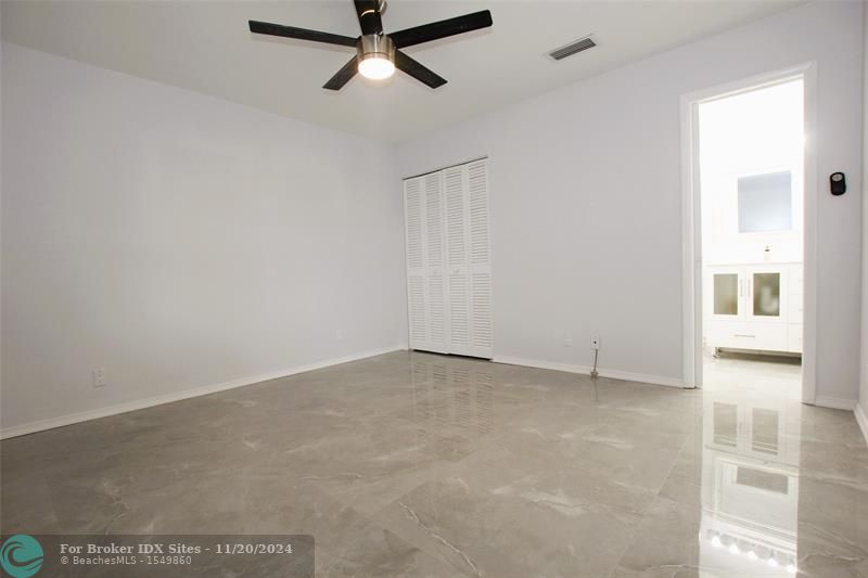 Image 11 of 65 For 13749 Date Palm Ct  D