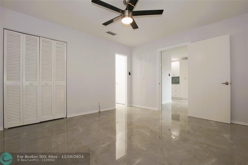 Image 12 of 65 For 13749 Date Palm Ct  D