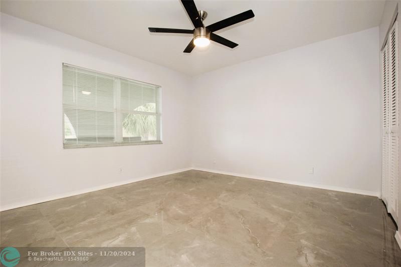 Image 14 of 65 For 13749 Date Palm Ct  D