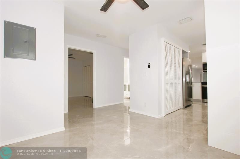 Image 18 of 65 For 13749 Date Palm Ct  D