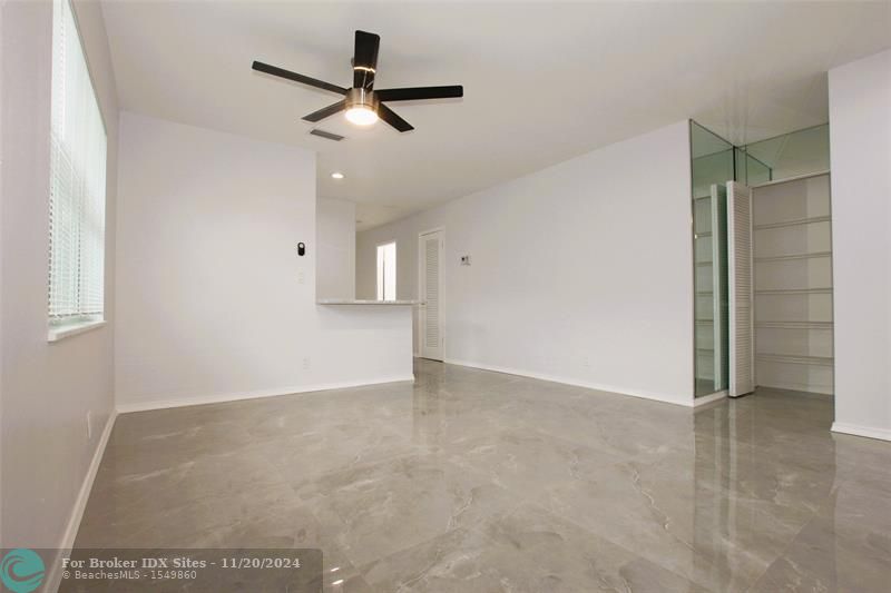 Image 37 of 65 For 13749 Date Palm Ct  D