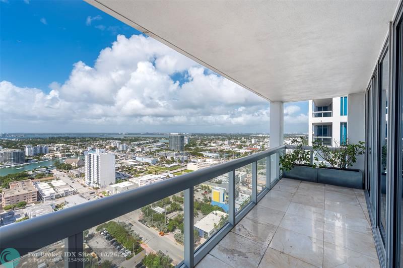 Image 18 of 22 For 6899 Collins Ave  2707