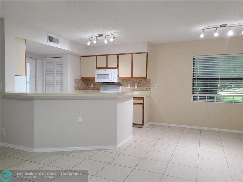 Details for 9999 Summerbreeze Dr  1014, Sunrise, FL 33322