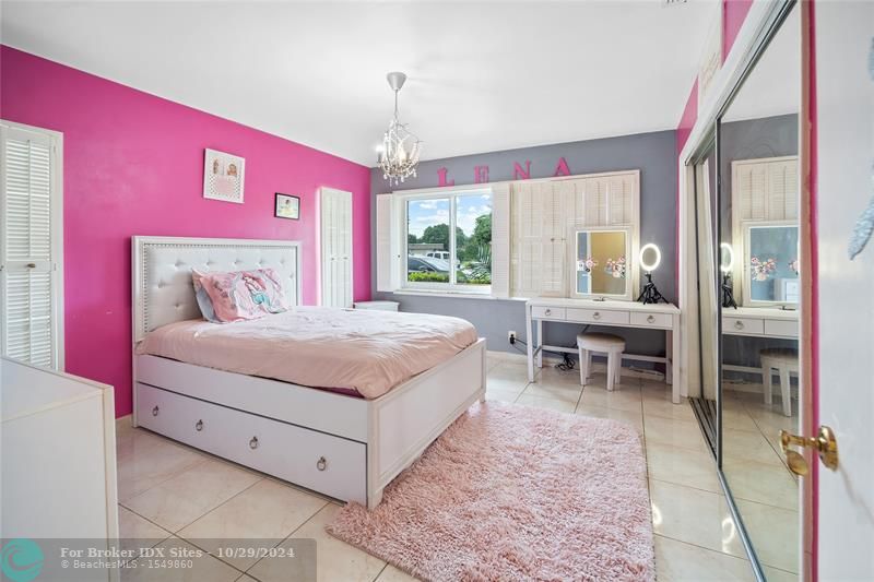 Image 17 of 28 For 5903 Breadfruit Cir