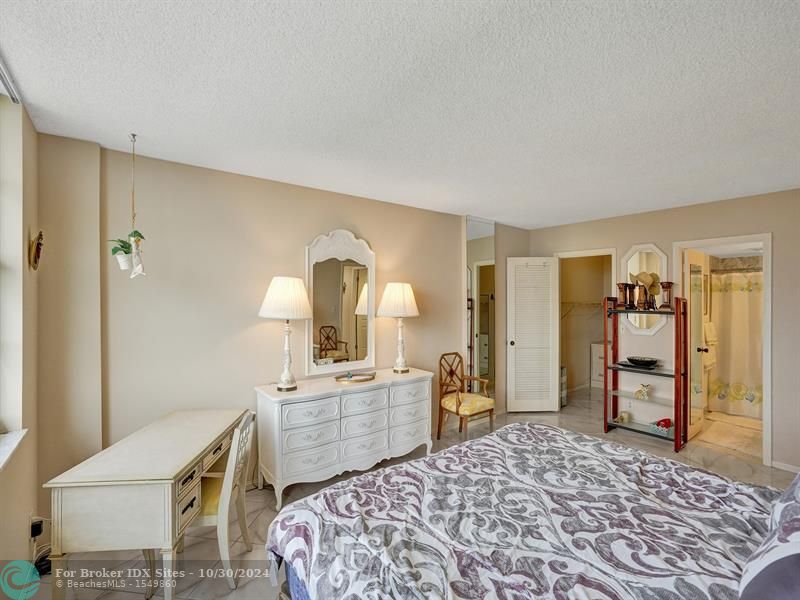 Image 46 of 100 For 2121 Ocean Blvd  1408w