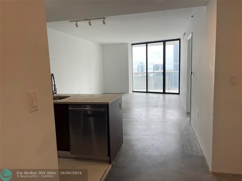 Image 12 of 29 For 495 Brickell Ave  4407