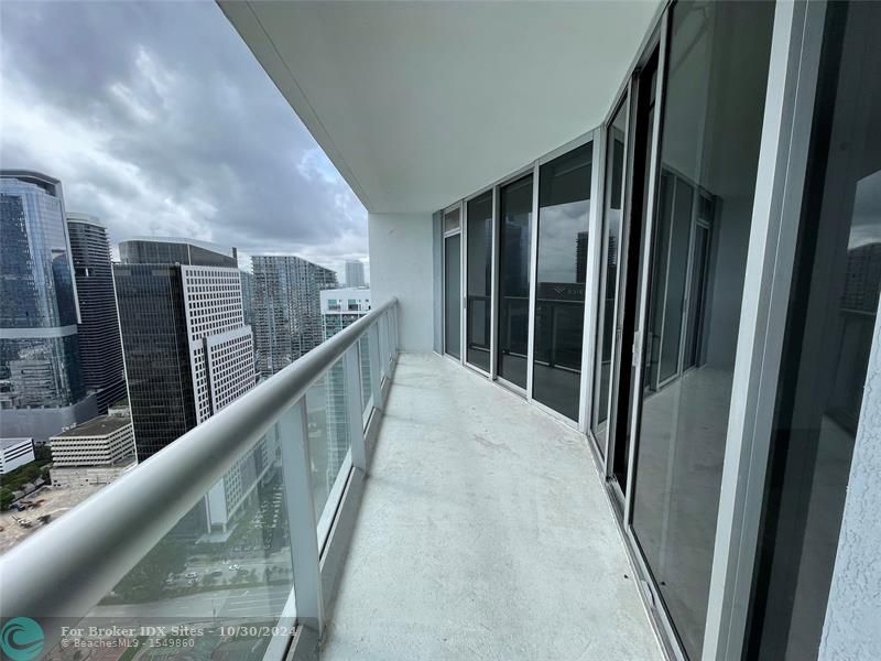 Image 4 of 29 For 495 Brickell Ave  4407