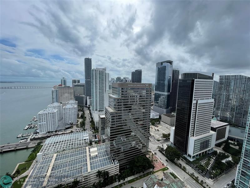 Image 5 of 29 For 495 Brickell Ave  4407