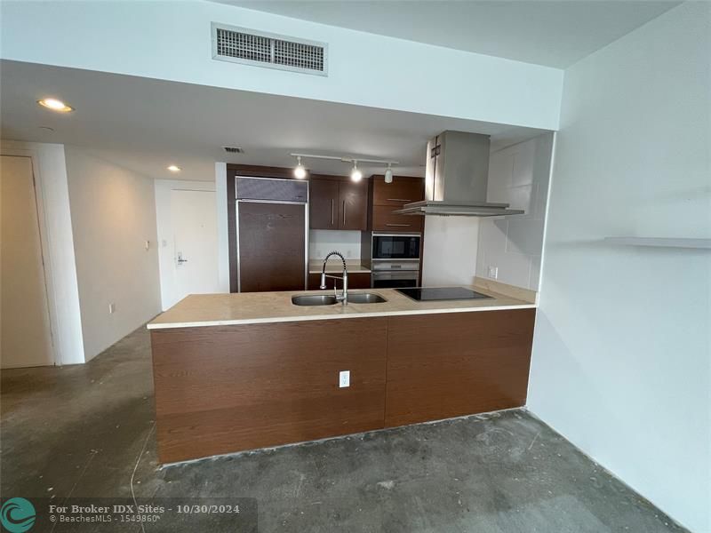 Image 7 of 29 For 495 Brickell Ave  4407