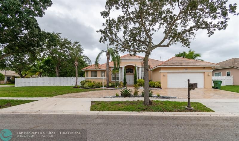 Details for 13702 16th St, Pembroke Pines, FL 33028