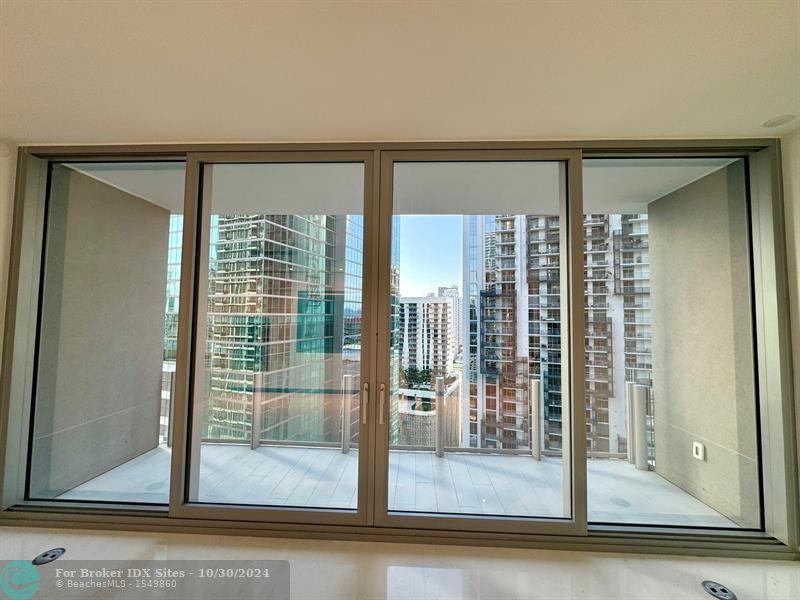 Image 24 of 35 For 300 Biscayne Blvd Way  2508