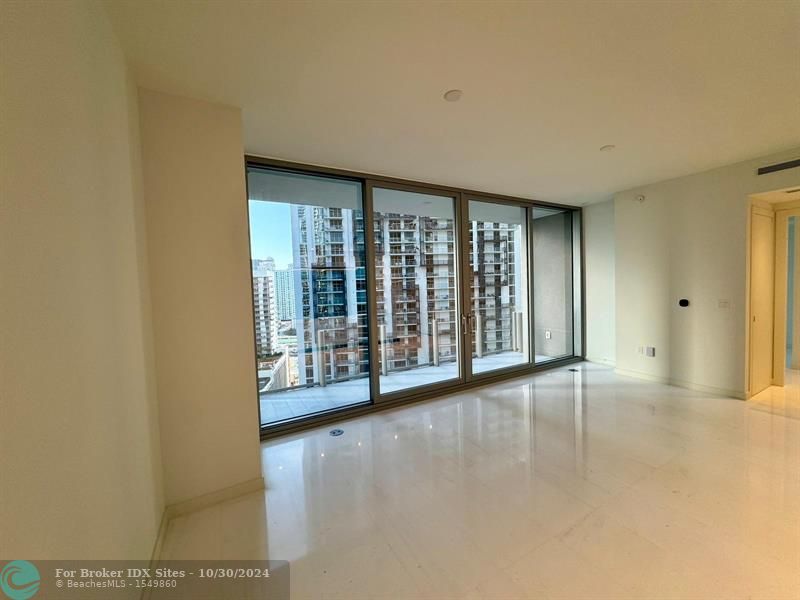 Image 9 of 35 For 300 Biscayne Blvd Way  2508