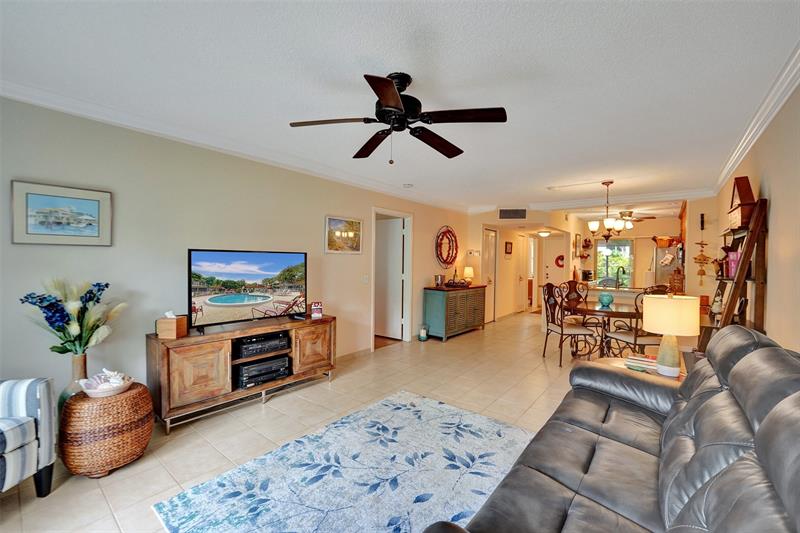 Image 28 of 65 For 860 6th Ave  402