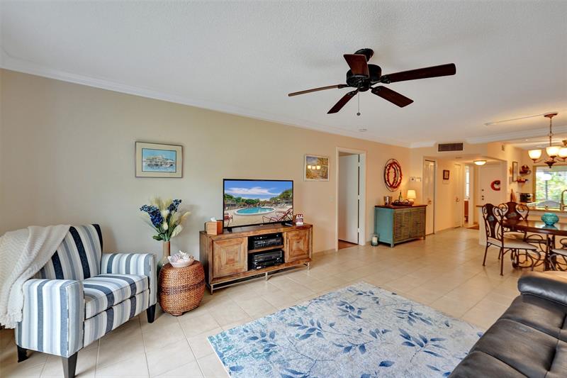 Image 29 of 65 For 860 6th Ave  402
