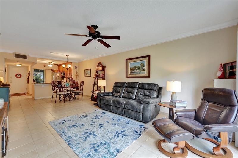 Image 30 of 65 For 860 6th Ave  402