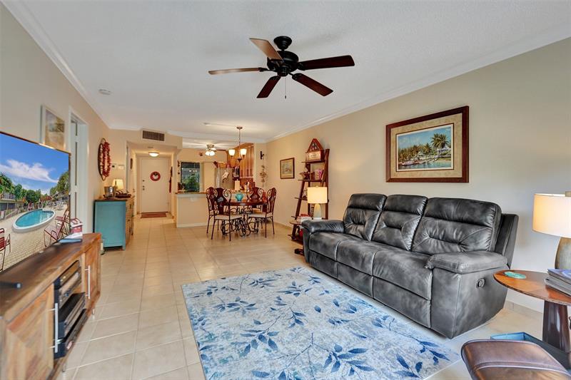 Image 31 of 65 For 860 6th Ave  402