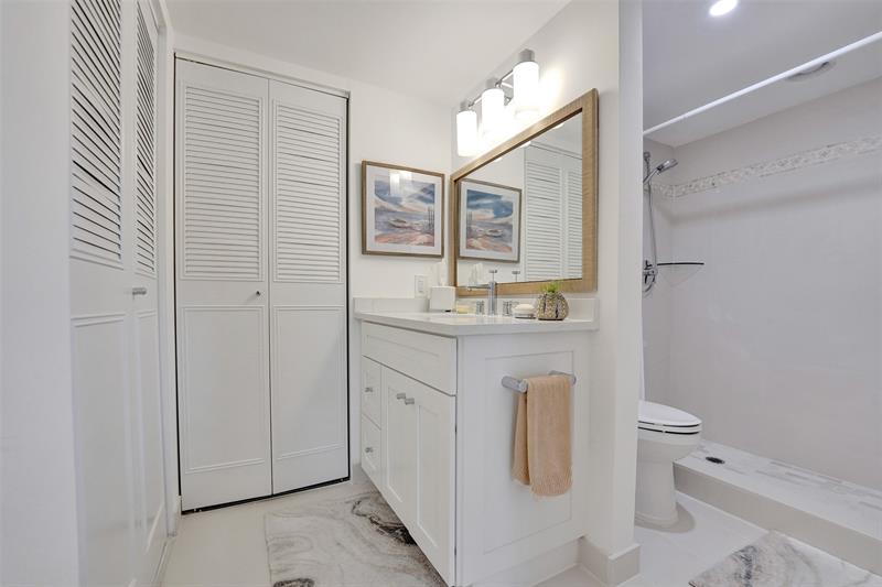 Image 45 of 65 For 860 6th Ave  402