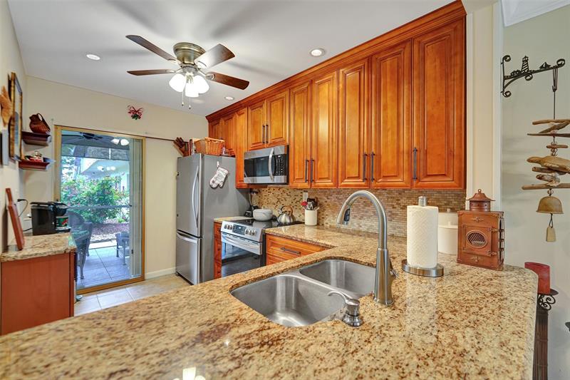 Image 53 of 65 For 860 6th Ave  402