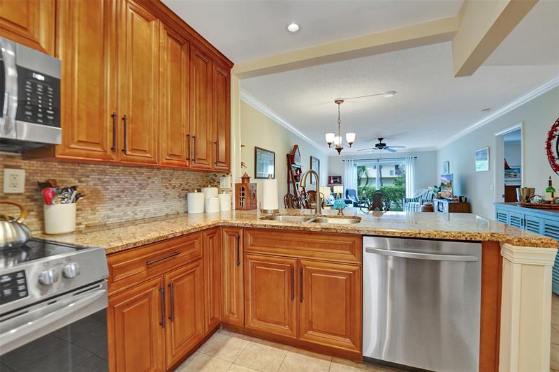 Image 61 of 65 For 860 6th Ave  402