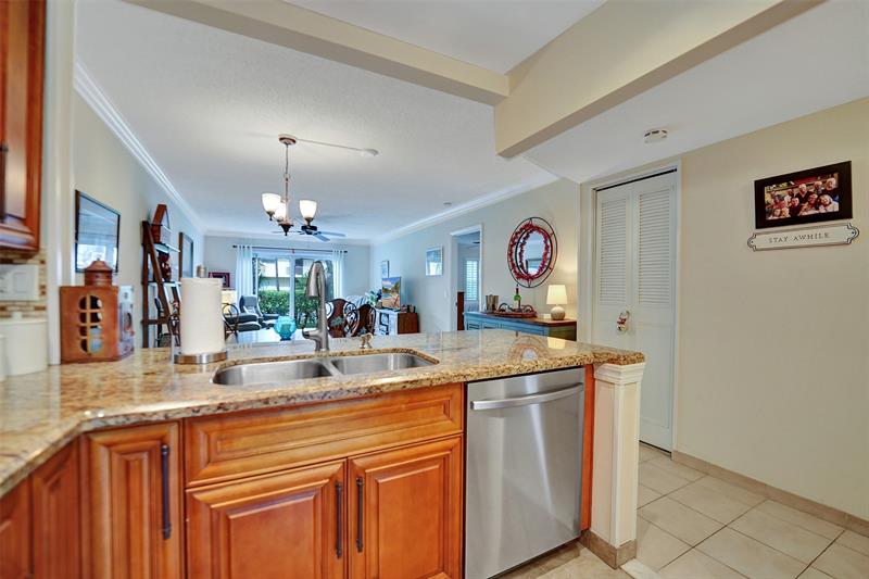 Image 64 of 65 For 860 6th Ave  402