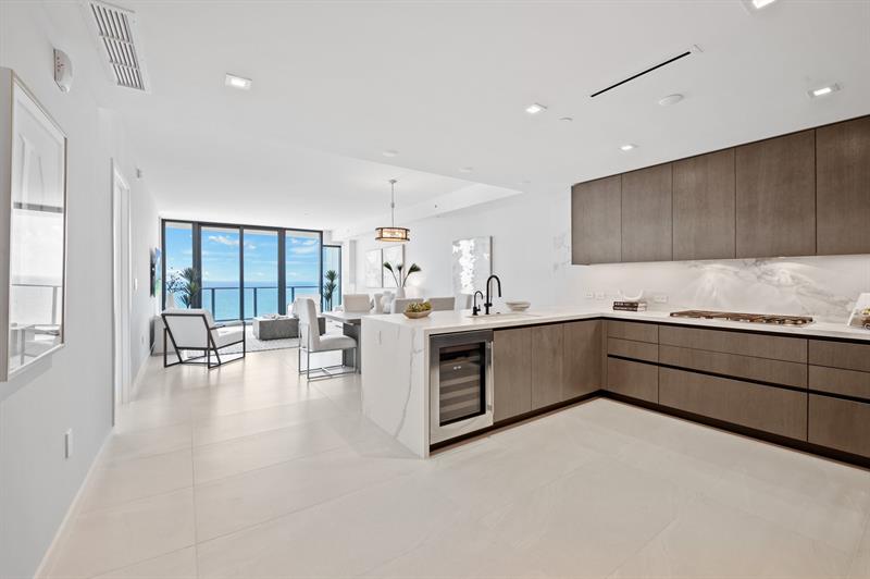 Image 14 of 84 For 1116 Ocean Blvd  1606