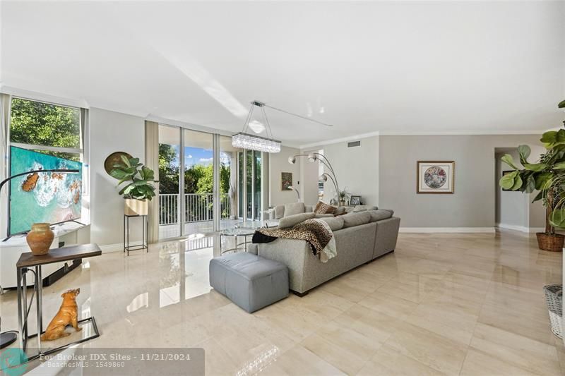 Image 10 of 42 For 3720 Ocean Boulevard  101b