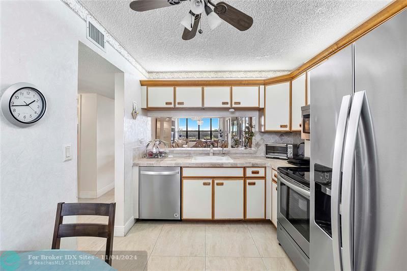 Image 12 of 52 For 2768 Carambola Cir  505